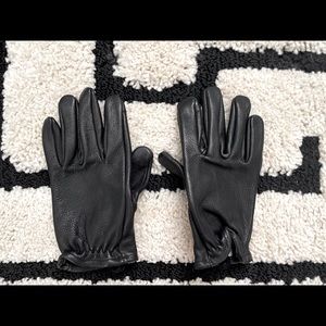 Burning Hearts Burning Rubber Leather Roper Gloves